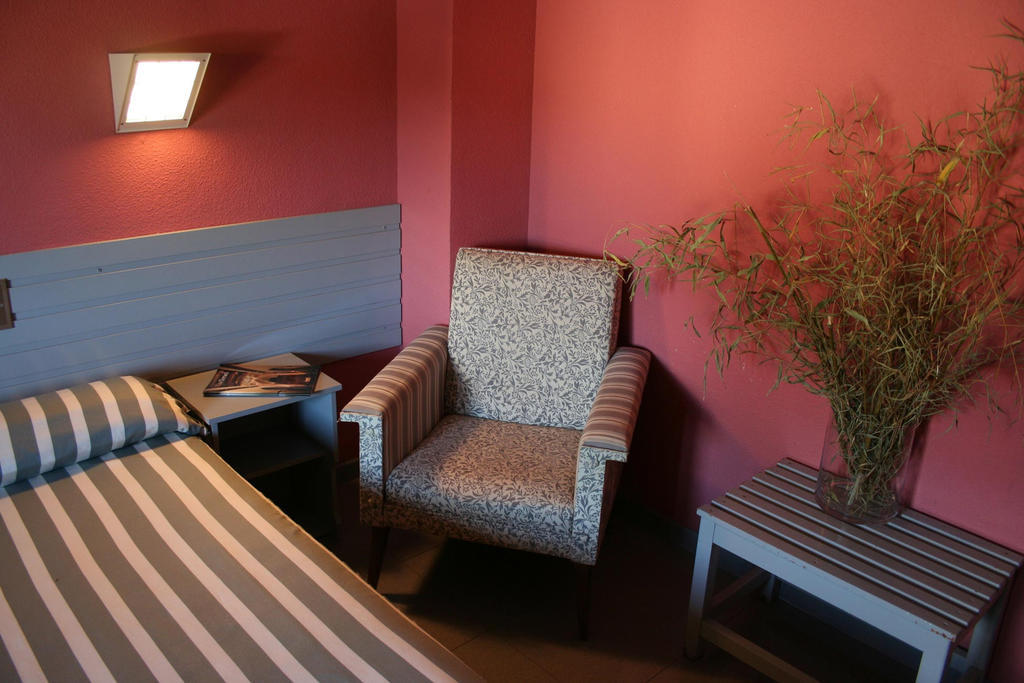 Hotel Fidalgo Calamocha Kamer foto